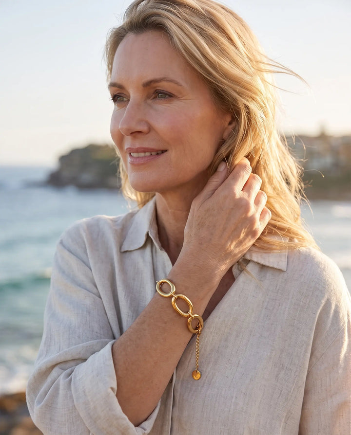 Ines – Geometric Oval Bracelet