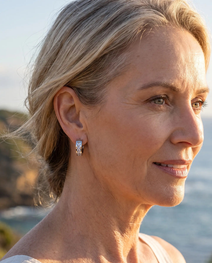 Romy – Small Gold Hoop Earrings