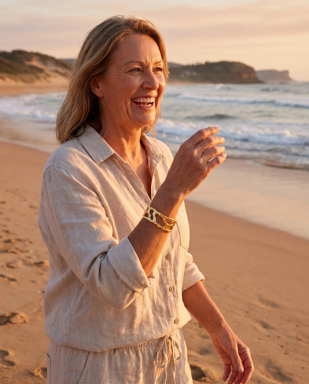 Francesca – C-Shaped Open Bracelet