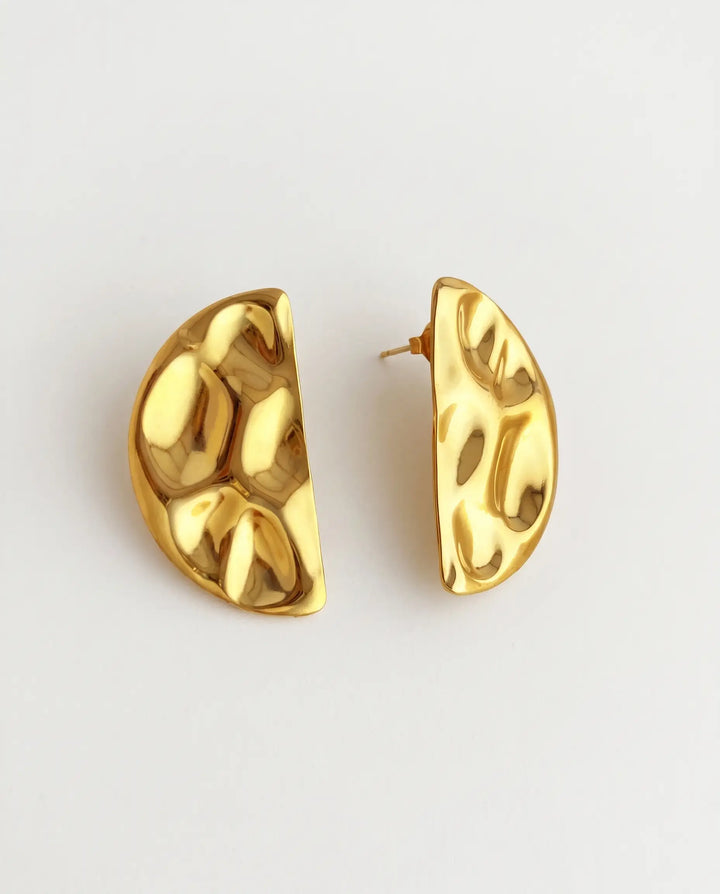 Katerina – Concave-Convex Heart Earrings