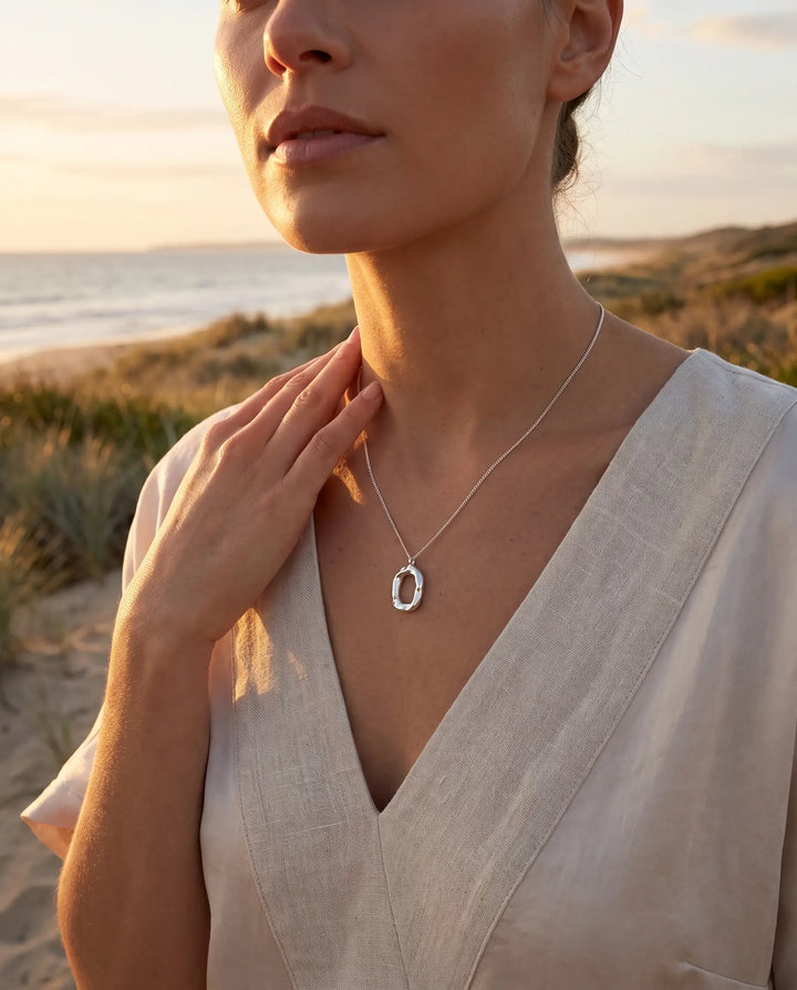 Aveline – Geometric Necklace