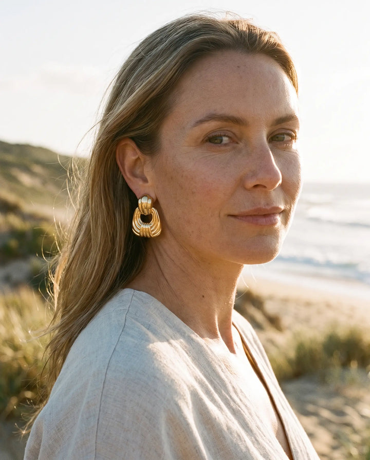 Ada – Geometric Pendant Necklace and earrings set