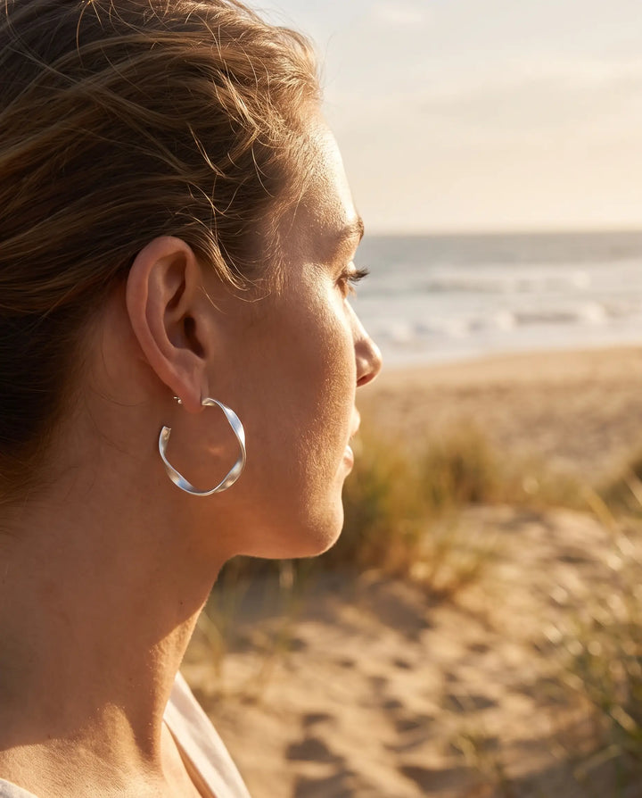 Seraphine – Twisted C-Shaped Earrings